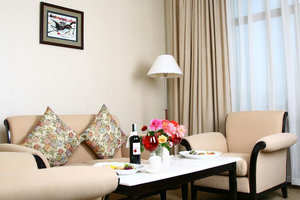 Ulaanbaatar Hostel Экстерьер фото